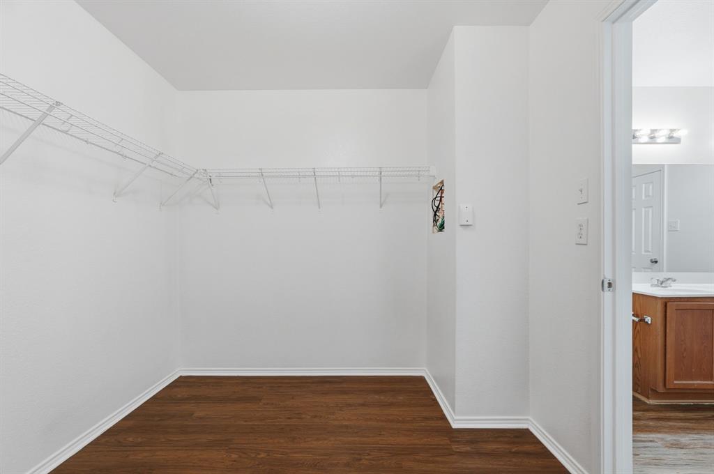 1333 Gayle Street Burleson, TX 76028 - Photo 21 of 33