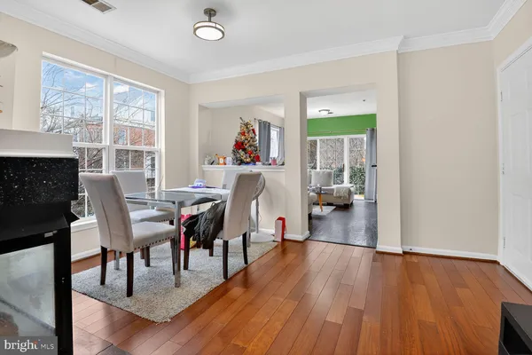 $629,000 | 8866 Ashgrove House Lane, Unit 201, Vienna, VA 22182
