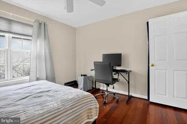 $629,000 | 8866 Ashgrove House Lane, Unit 201, Vienna, VA 22182