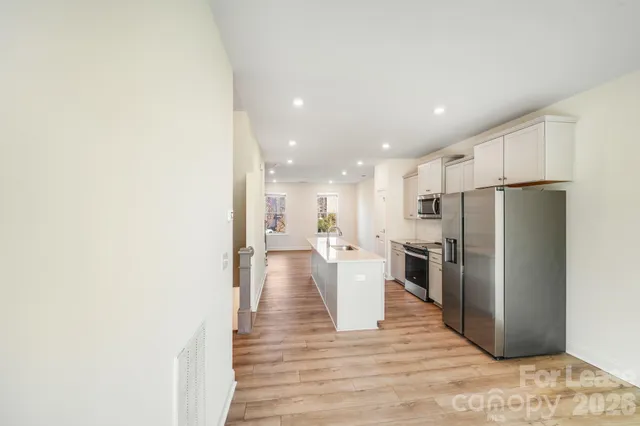 $2,295 | 334 Simeon Drive, Charlotte, NC 28208