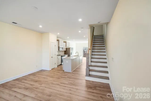 $2,295 | 334 Simeon Drive, Charlotte, NC 28208