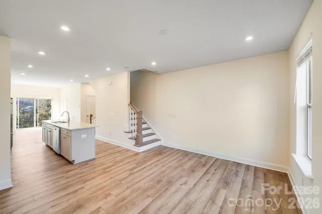 $2,295 | 334 Simeon Drive, Charlotte, NC 28208