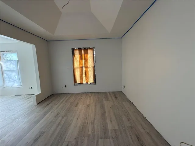 $249,900 | 9600 North Campbell Drive, Kansas City, MO 64155