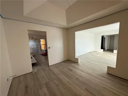 $249,900 | 9600 North Campbell Drive, Kansas City, MO 64155