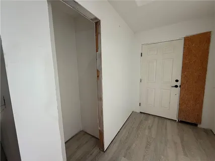 $249,900 | 9600 North Campbell Drive, Kansas City, MO 64155