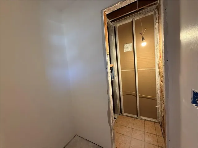 $249,900 | 9600 North Campbell Drive, Kansas City, MO 64155