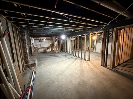 $249,900 | 9600 North Campbell Drive, Kansas City, MO 64155