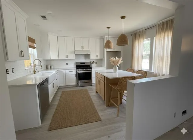 $249,900 | 9600 North Campbell Drive, Kansas City, MO 64155