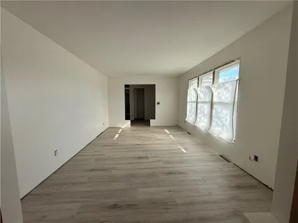 $249,900 | 9600 North Campbell Drive, Kansas City, MO 64155