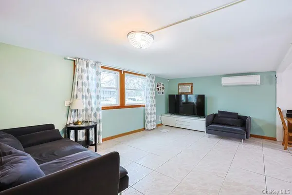 $589,000 | 376 Magnolia Drive, Selden, NY 11784