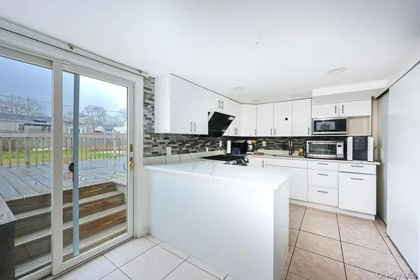 $589,000 | 376 Magnolia Drive, Selden, NY 11784