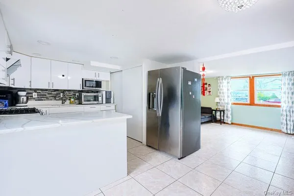 $589,000 | 376 Magnolia Drive, Selden, NY 11784