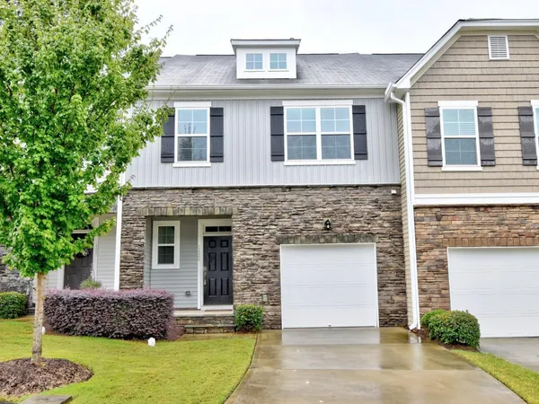 $2,100 | 1425 Southpoint Trail, Durham, NC 27713
