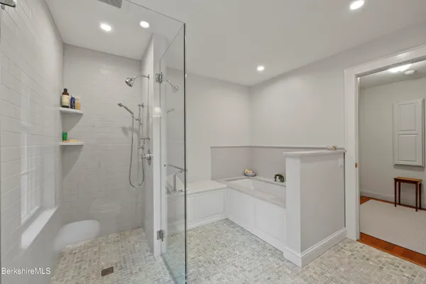 $940,000 | 100 Walling Road, Adams, MA 01220