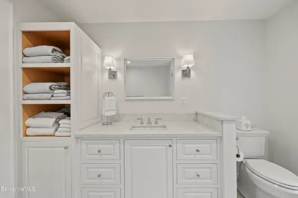 $940,000 | 100 Walling Road, Adams, MA 01220