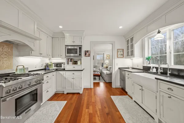 $940,000 | 100 Walling Road, Adams, MA 01220