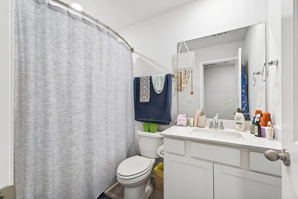 a view of a backyard with mountain