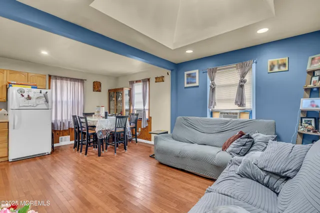 $399,900 | 28 Lockwood Avenue, Freehold, NJ 07728