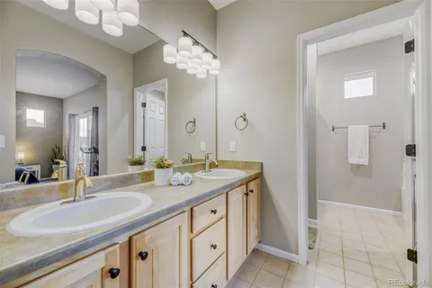 $490,000 | 176 Whitehaven Circle, Highlands Ranch, CO 80129