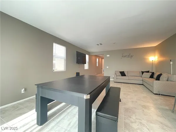 $2,800 | 9681 Eamont River Street, Las Vegas, NV 89178