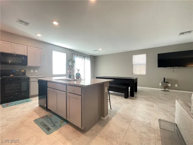 $2,930 | 9681 Eamont River Street, Las Vegas, NV 89178