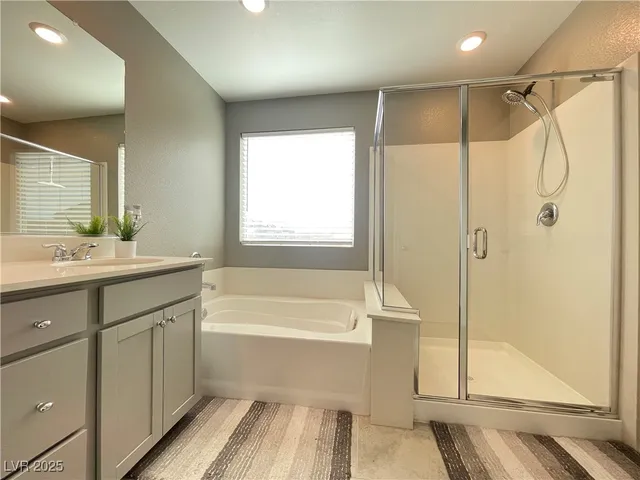 $2,930 | 9681 Eamont River Street, Las Vegas, NV 89178