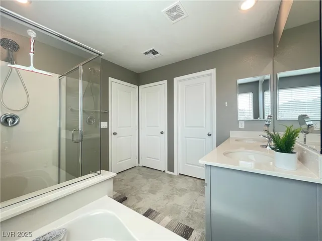 $2,930 | 9681 Eamont River Street, Las Vegas, NV 89178