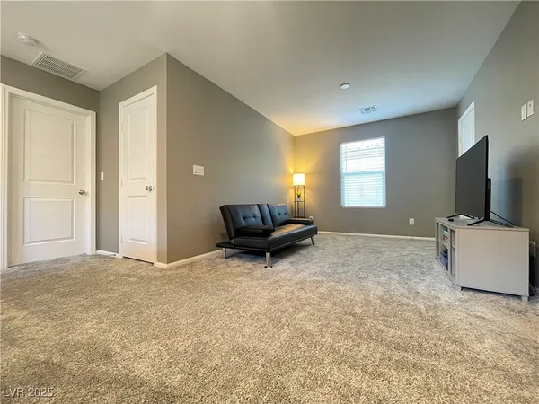 $2,800 | 9681 Eamont River Street, Las Vegas, NV 89178