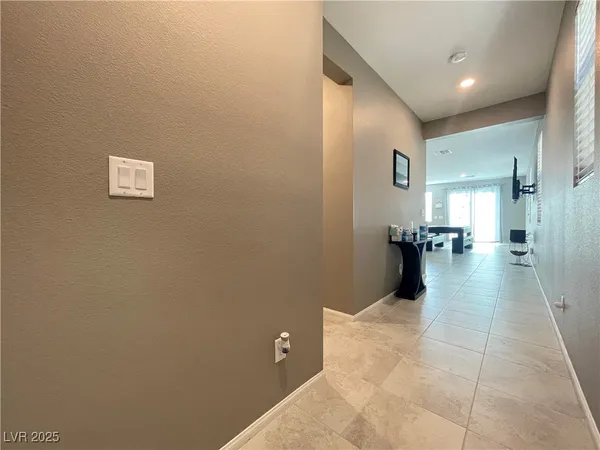 $2,800 | 9681 Eamont River Street, Las Vegas, NV 89178