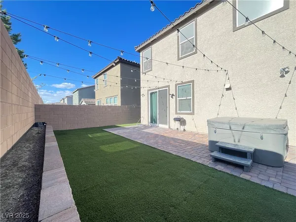 $2,800 | 9681 Eamont River Street, Las Vegas, NV 89178