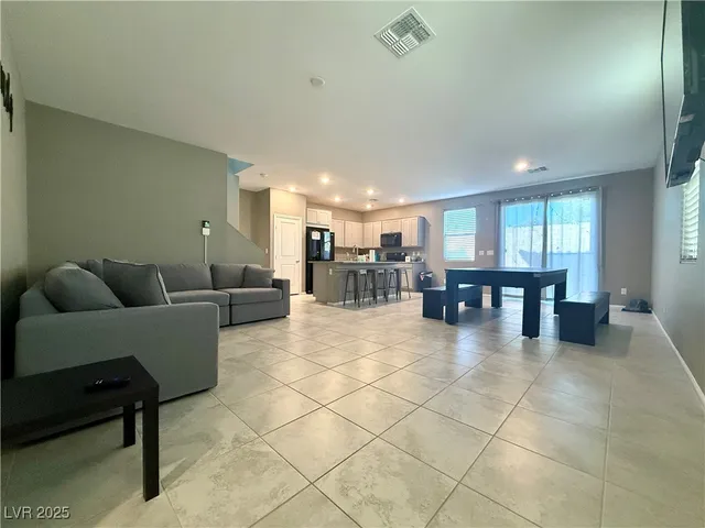 $2,930 | 9681 Eamont River Street, Las Vegas, NV 89178