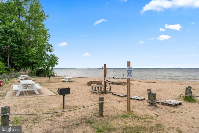 $304,900 | 336 American Drive, Montross, VA 22520