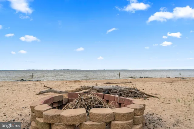 $304,900 | 336 American Drive, Montross, VA 22520