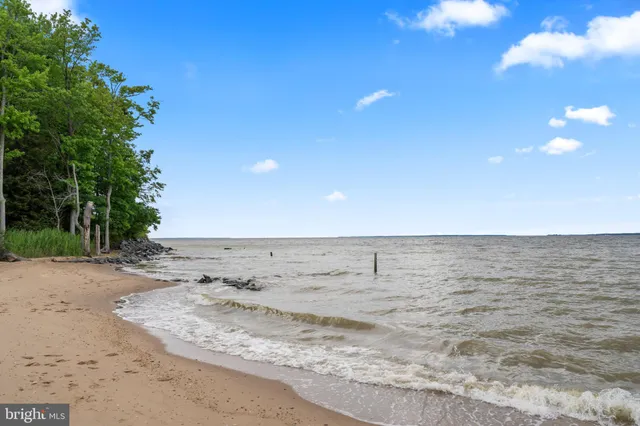 $304,900 | 336 American Drive, Montross, VA 22520