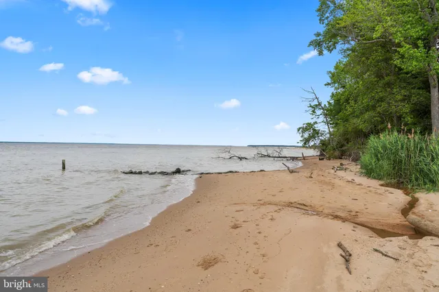 $304,900 | 336 American Drive, Montross, VA 22520