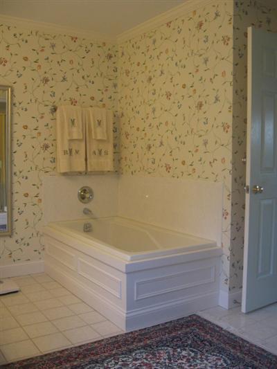 43 Ruggles Road Orleans, MA 02653 - Photo 12 of 22 a bathroom with a bathtub