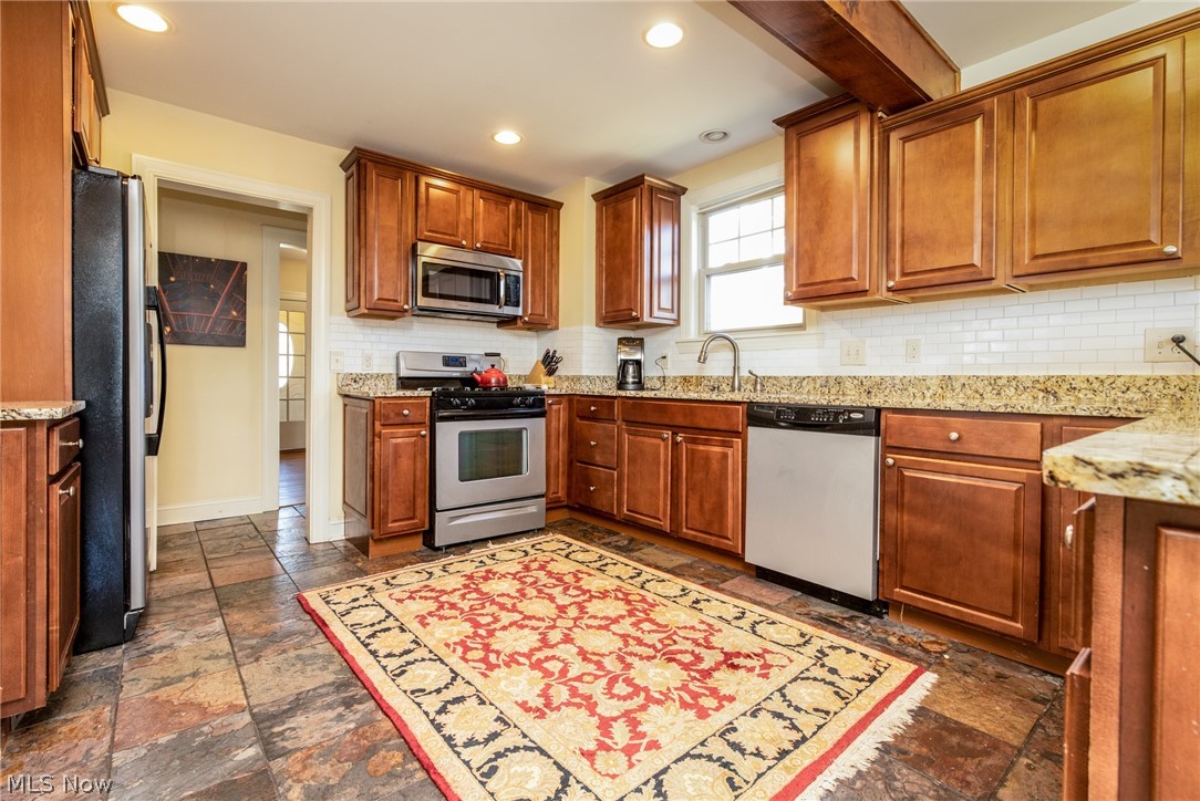 3355 Chalfant Road Cleveland, OH 44120 - Photo 9 of 34 Gallery Image 9