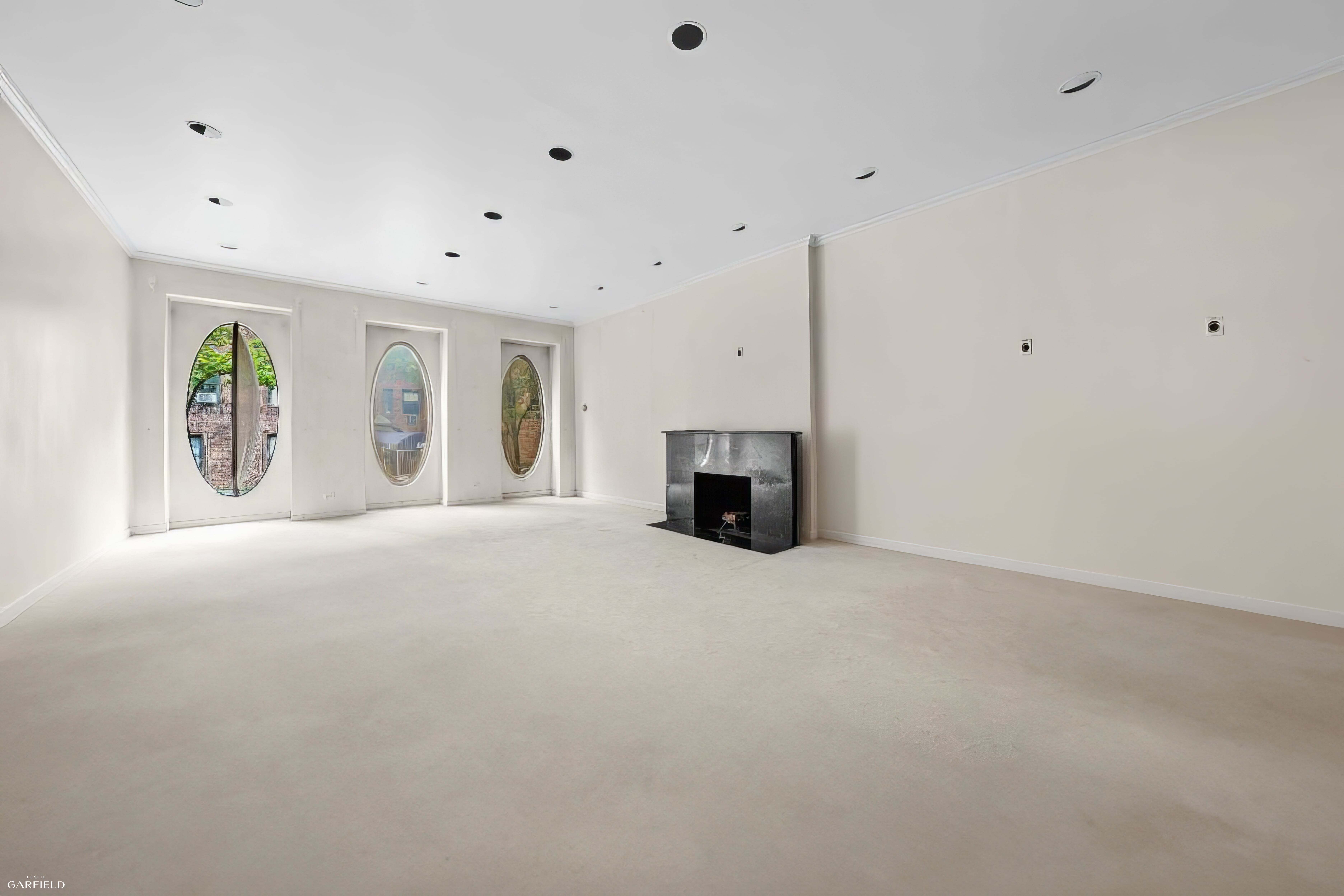 251 East 71st Street Manhattan, NY 10021 - Photo 3 of 13