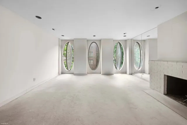 $5,750,000 | 251 East 71st Street | Lenox Hill