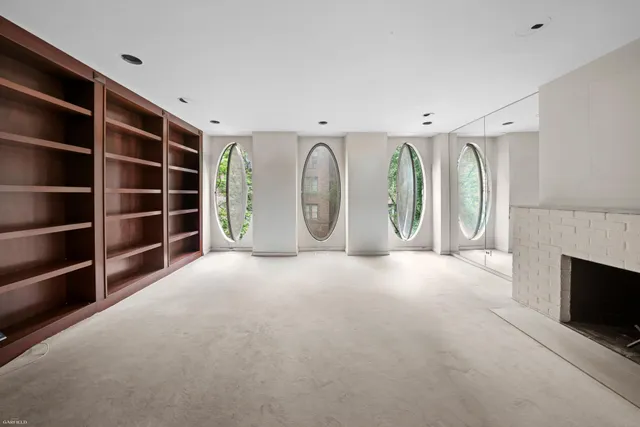 $5,750,000 | 251 East 71st Street | Lenox Hill