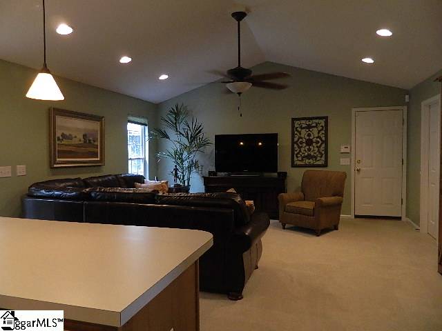 204 Poplar Ridge Road Simpsonville, SC 29681 - Photo 8 of 25 Gallery Image 8