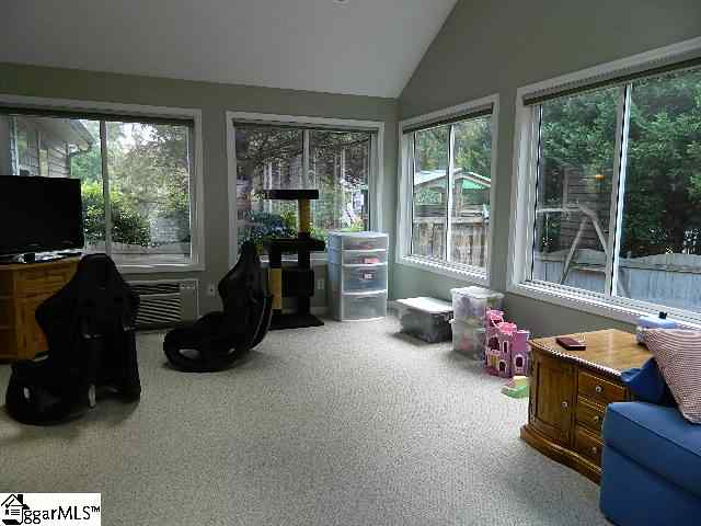 204 Poplar Ridge Road Simpsonville, SC 29681 - Photo 9 of 25 Gallery Image 9