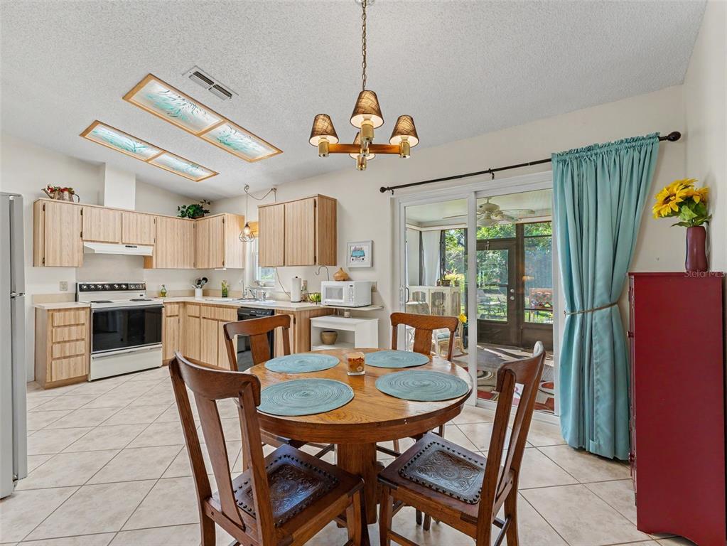 11196 Sheffield Road Spring Hill, FL 34608 - Photo 11 of 40