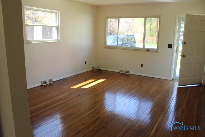 3045 Wichita Road Toledo, OH 43613 - Photo 2 of 18 Gallery Image 2
