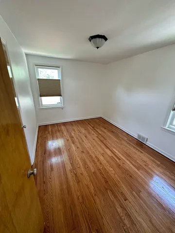 $2,400 | 5658 North Richmond Street, Unit 2, Chicago, IL 60659