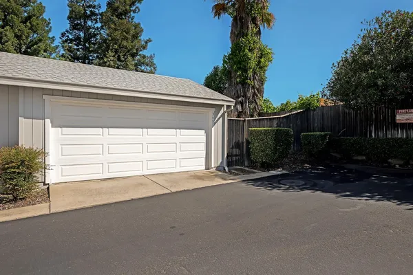 $325,000 | 3661 Gold Creek Lane, Sacramento, CA 95827