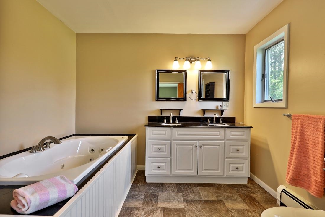 81 Corporation Road Rochester, VT 05767 - Photo 15 of 40