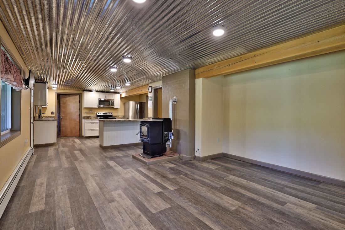 81 Corporation Road Rochester, VT 05767 - Photo 24 of 40