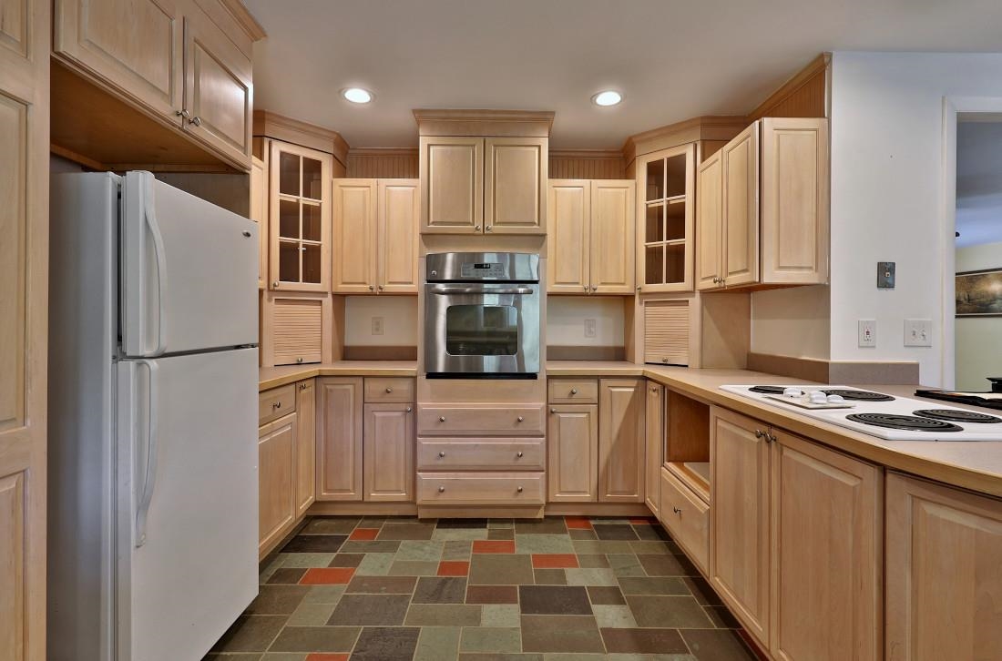 81 Corporation Road Rochester, VT 05767 - Photo 9 of 40