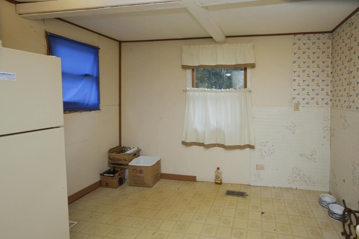 58039 Oak Park Road Three Rivers, MI 49093 - Photo 10 of 19 58039 oak park rd-110
